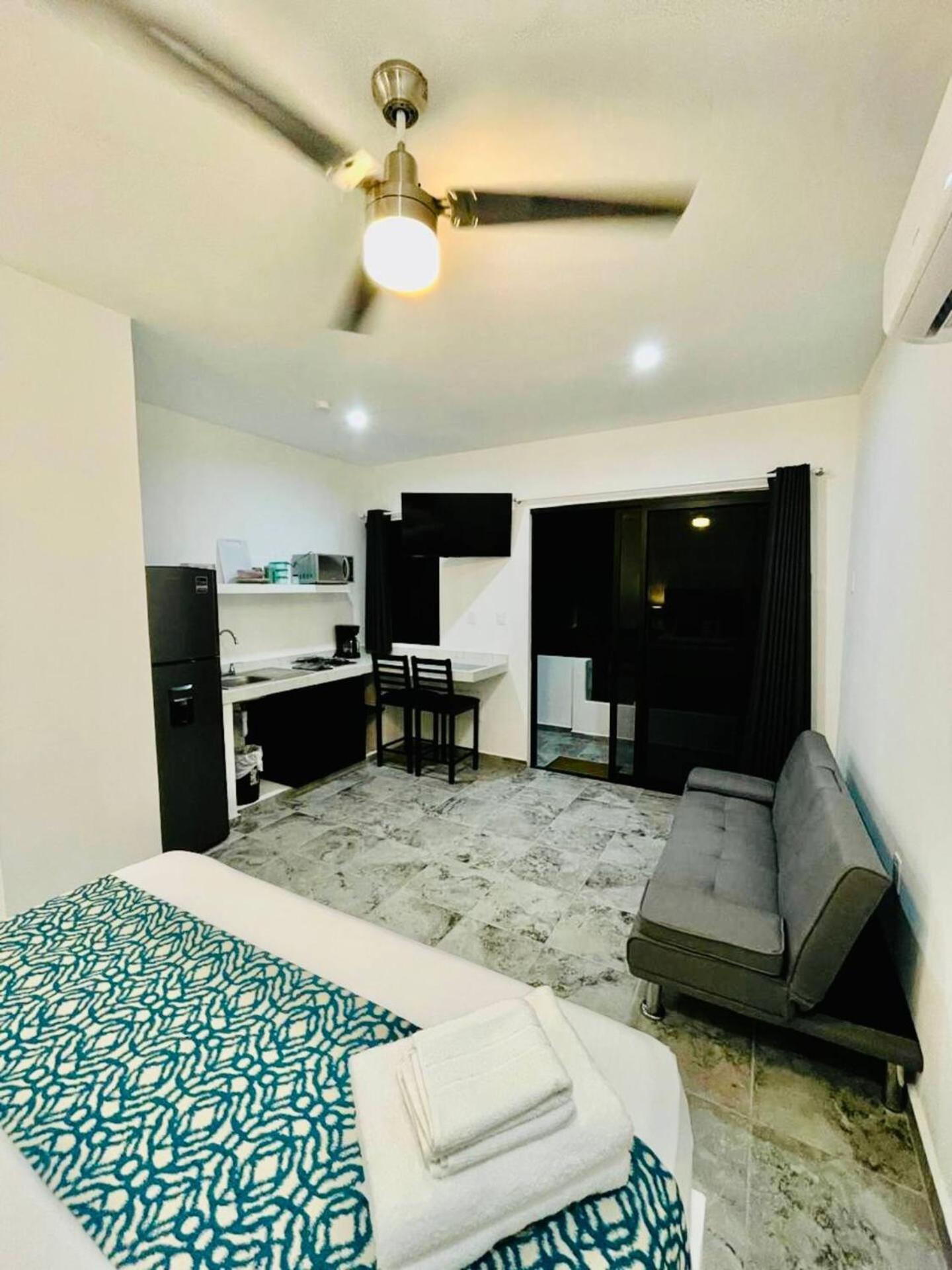 Boutique Wbalcony #3 - Isla Mujeres